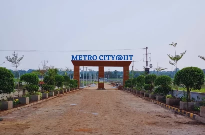 Plots  in Hyderabad Mumbai Highway - IIT Kandi, Prakash group-Metro City